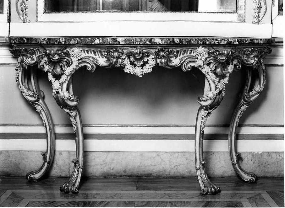console di Fiore Gennaro (seconda metà sec. XVIII)