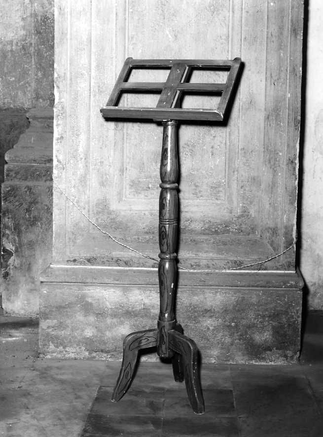 leggio a fusto - bottega campana (sec. XX)