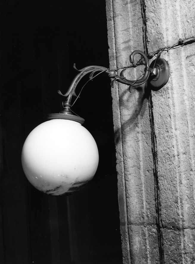 lampada - a muro - bottega campana (sec. XX)