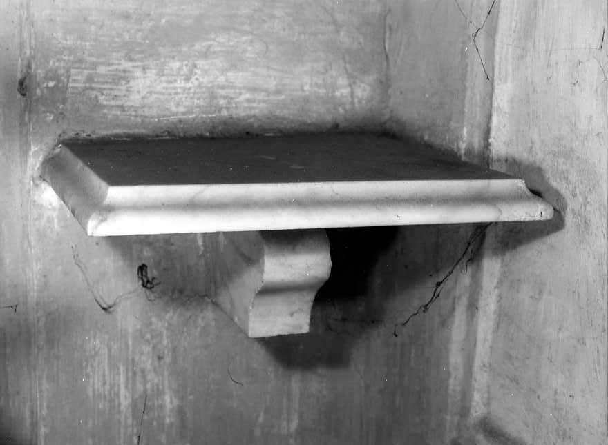 mensola - bottega campana (sec. XX)