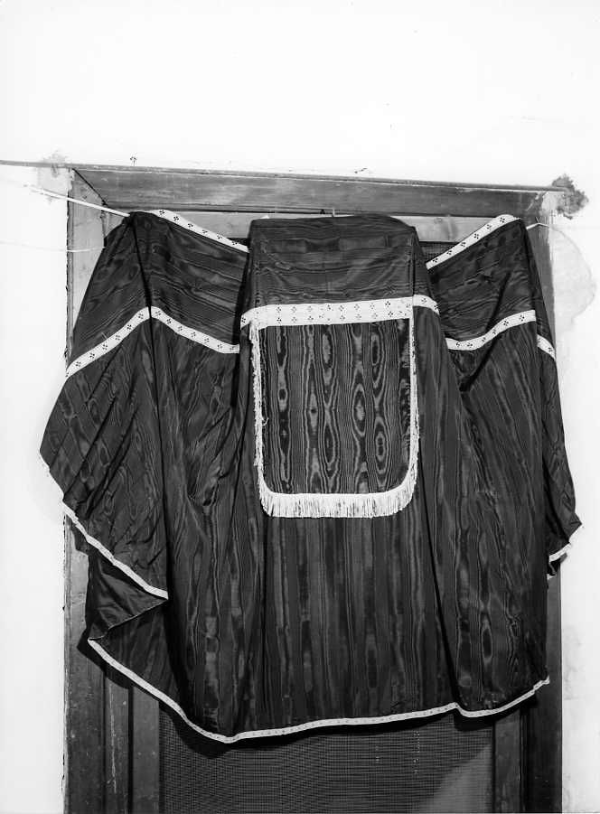 piviale - manifattura campana (sec. XX)