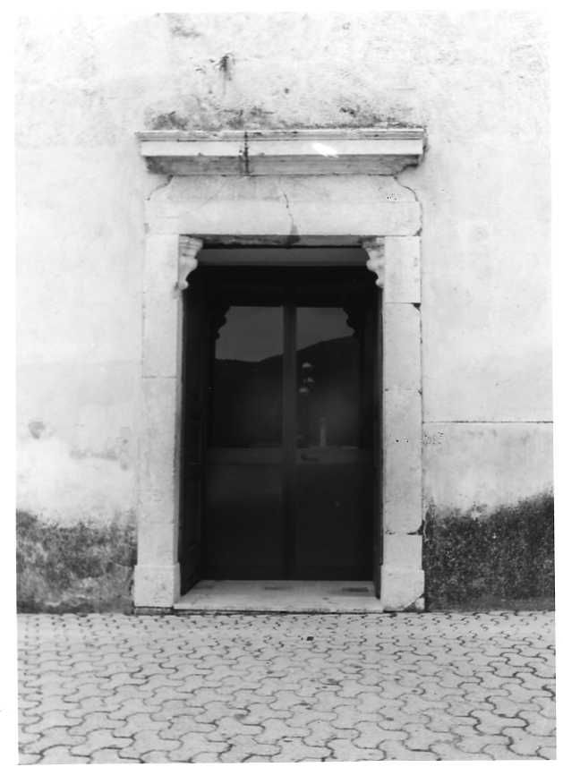 portale architravato - bottega campana (sec. XIX)