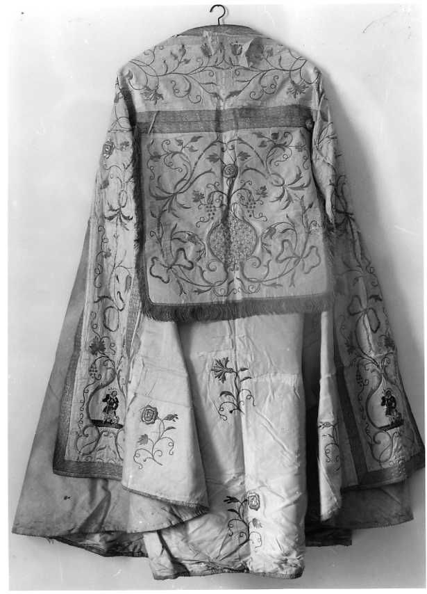 piviale - manifattura campana (sec. XIX)