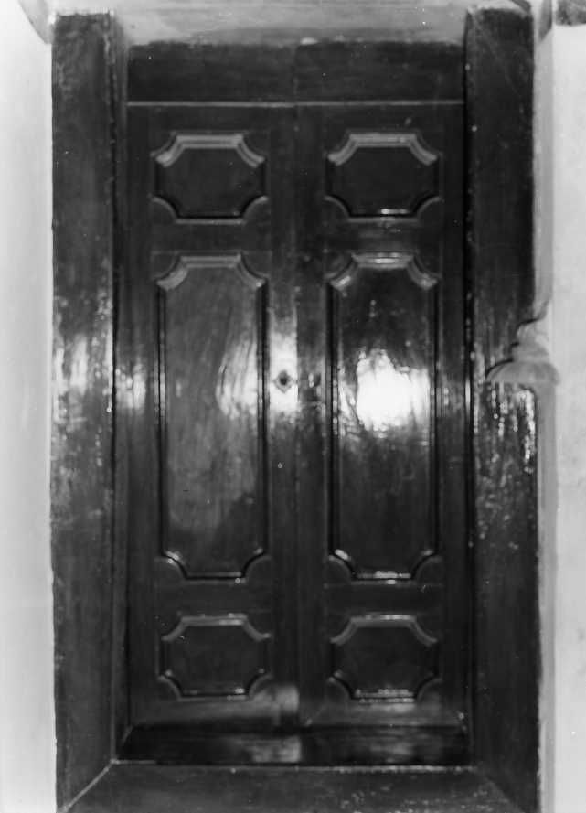 porta - a due battenti - bottega campana (fine/inizio secc. XVII/ XVIII)