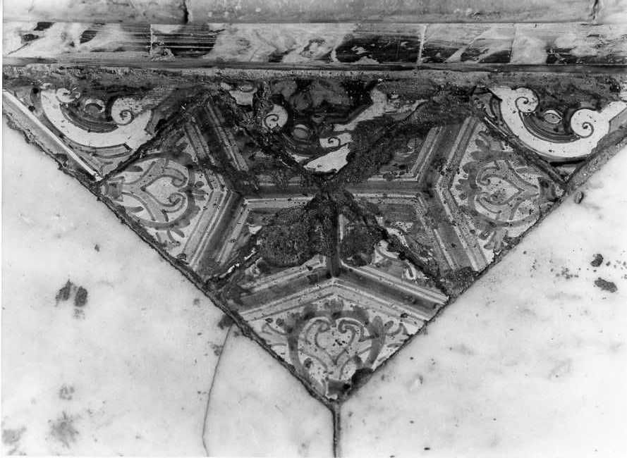 pavimento, frammento - bottega campana (sec. XVII)