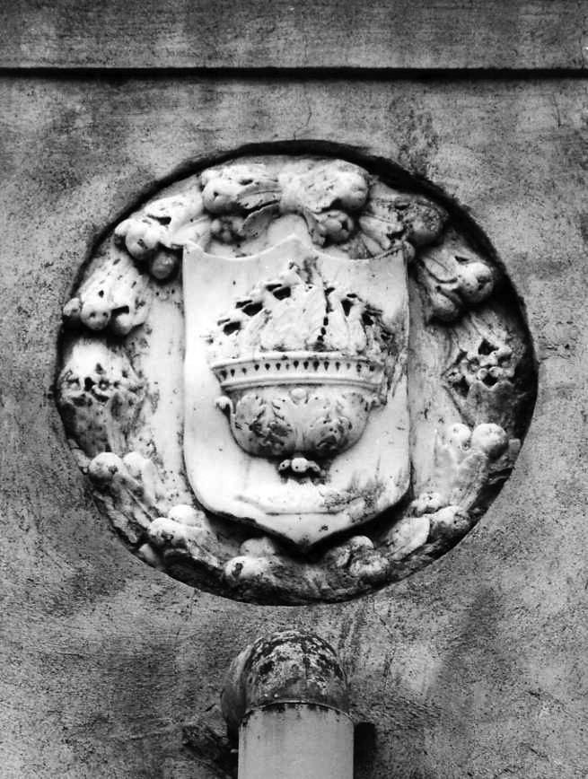 stemma comunale (rilievo) - bottega campana (sec. XVI)