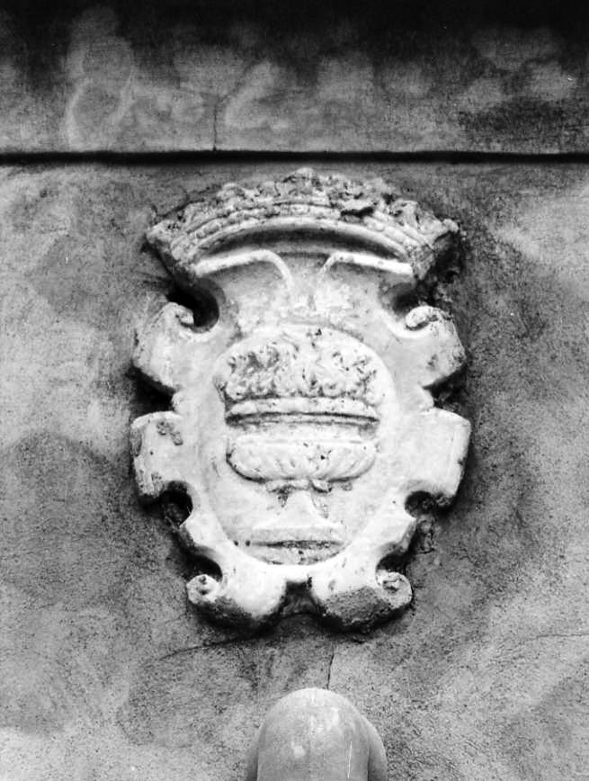 stemma comunale (rilievo) - bottega campana (secc. XVI/ XVII)