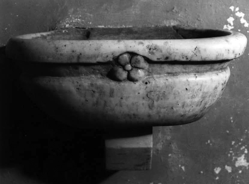 acquasantiera da parete - bottega campana (sec. XIX)