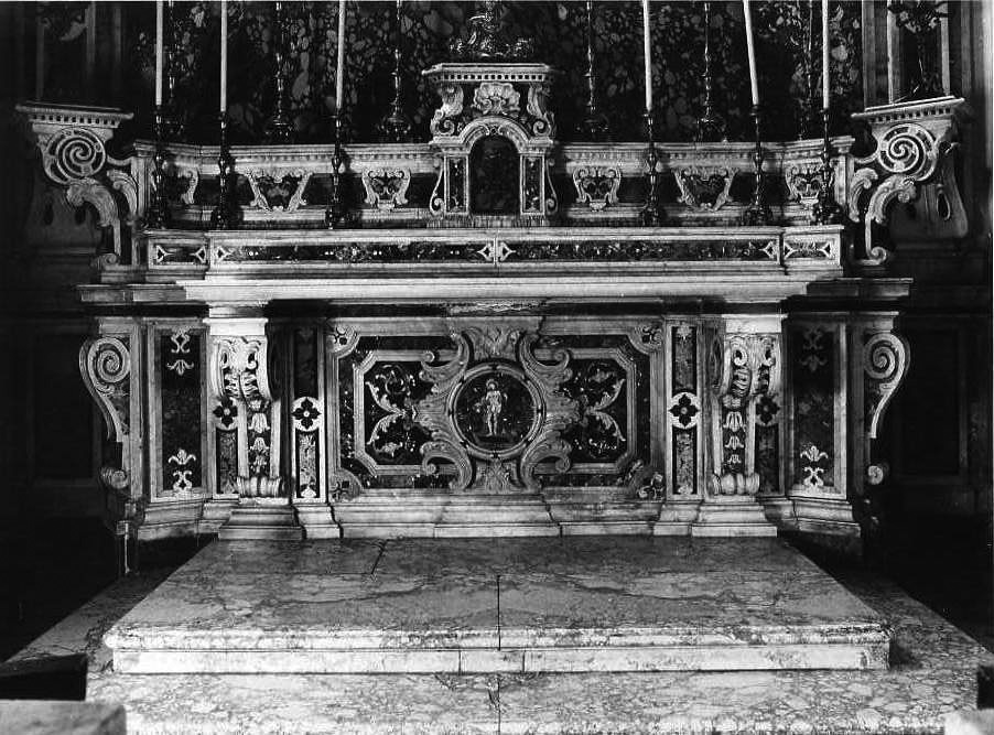 altare - bottega napoletana (prima metà sec. XVIII)