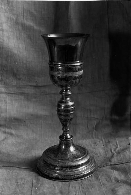 calice - bottega campana (secondo quarto sec. XX)