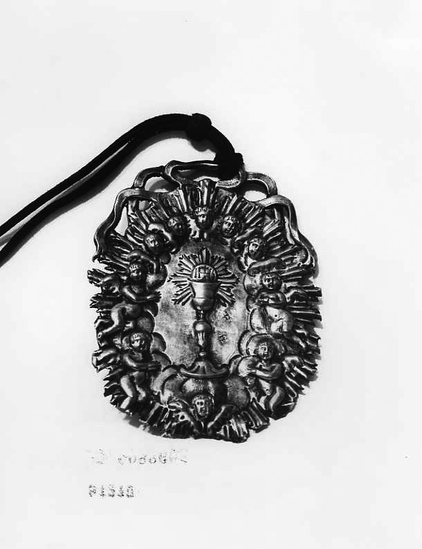 calice eucaristico (medaglione, serie) - bottega napoletana (sec. XVIII)