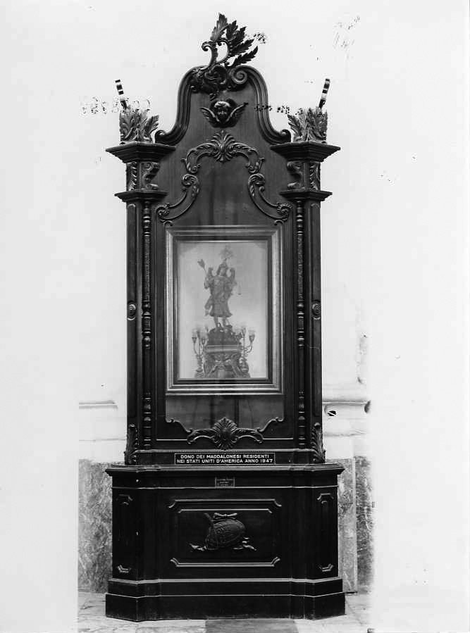 scarabattolo di Alfieri Salvatore (sec. XX)