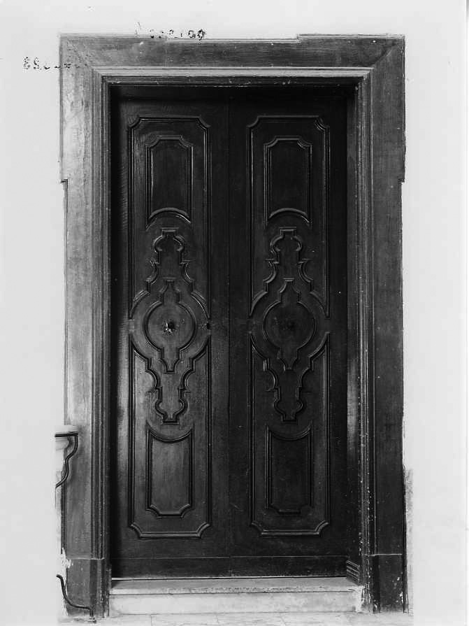porta - a due battenti, serie di Grauso Nicola (sec. XVIII)
