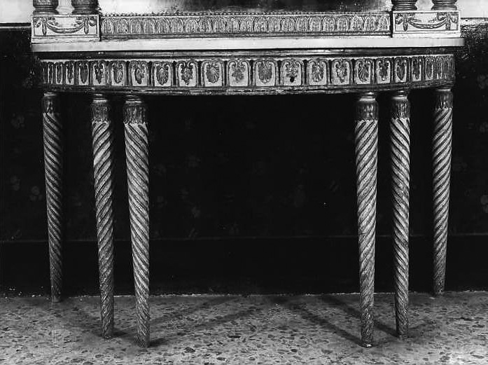 console - bottega napoletana (fine sec. XVIII)