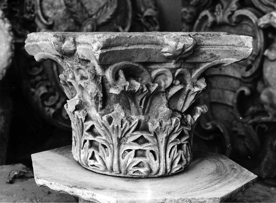 capitello corinzio - bottega campana (prima metà sec. XIII)