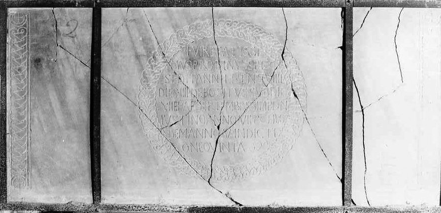 lapide tombale - bottega campana (seconda metà sec. VI)