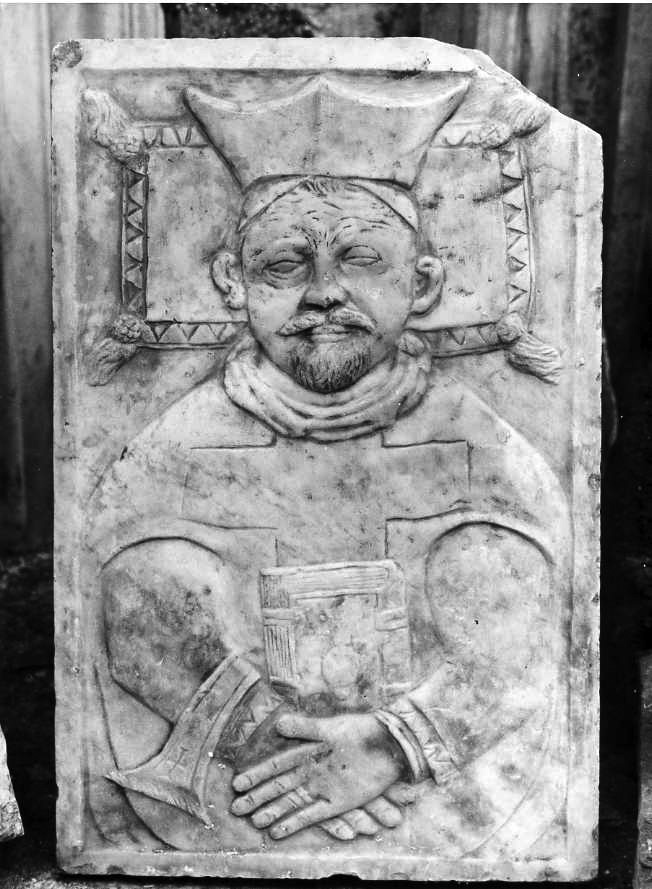 ritratto di ecclesiastico (lastra tombale) - bottega campana (sec. XVI)
