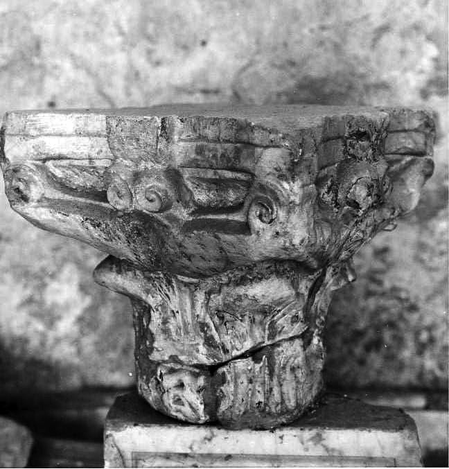 capitello corinzio - bottega campana (fine/inizio secc. XII/ XIII)