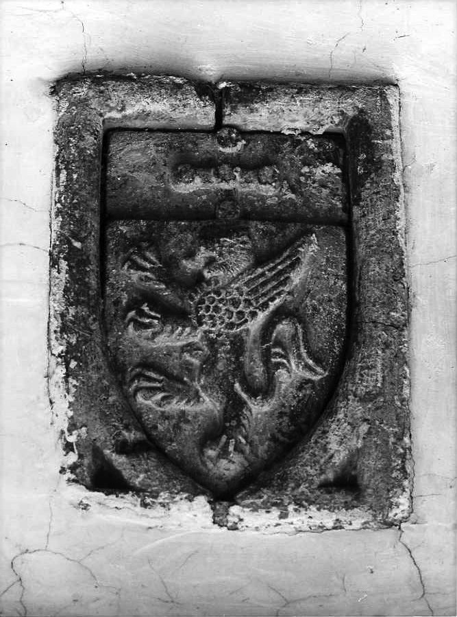 stemma vescovile di Filippo de Barrilis (rilievo) - bottega campana (prima metà sec. XV)