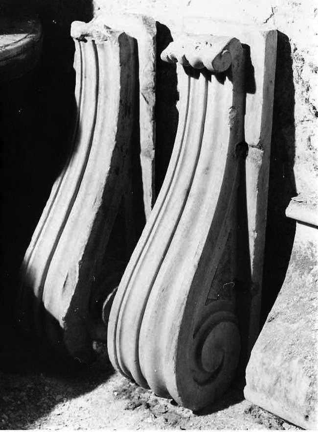 motivo decorativo a volute (decorazione, frammento) - bottega napoletana (seconda metà sec. XVIII)