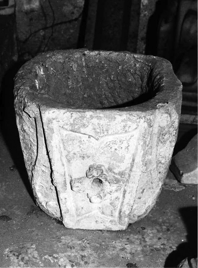 vasca di fontana da sacrestia - bottega campana (sec. XVIII)