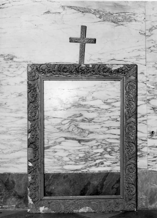 cornice, serie - bottega campana (prima metà sec. XX)