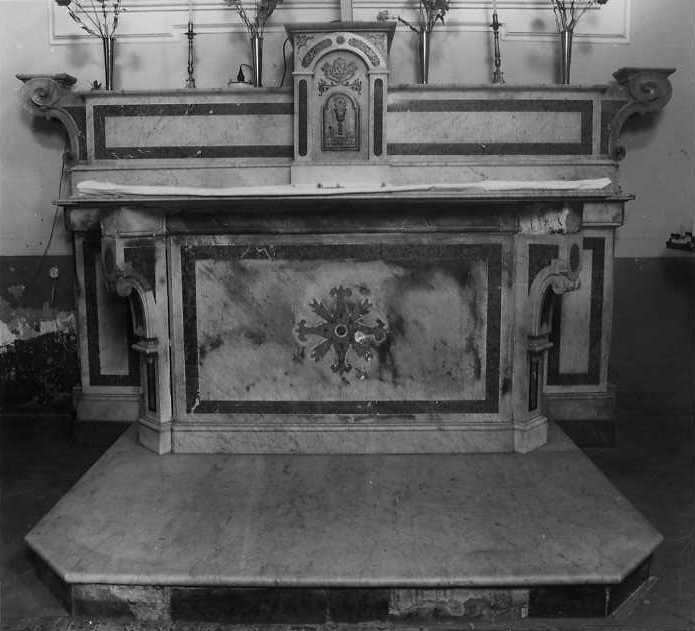 altare - a blocco - bottega campana (sec. XIX)