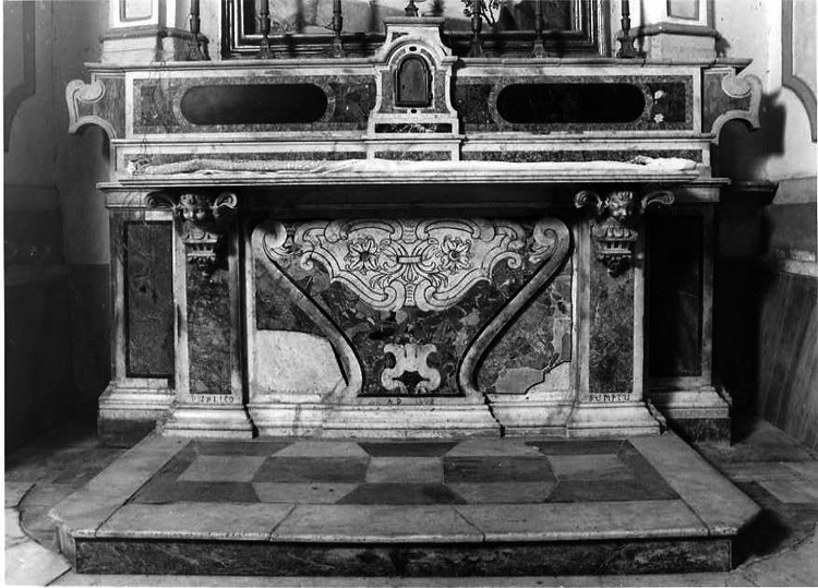 altare - a blocco - bottega campana (sec. XIX)