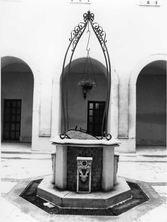 pozzo - bottega campana (prima metà sec. XX)