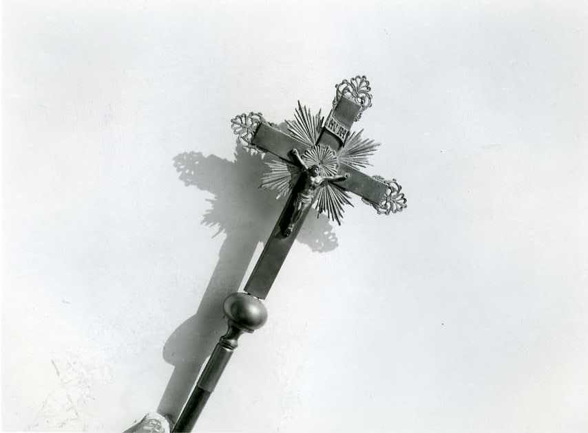 croce processionale - bottega campana (prima metà sec. XX)
