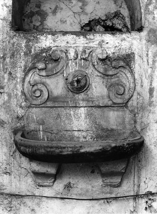 lavabo - bottega napoletana (sec. XVIII)