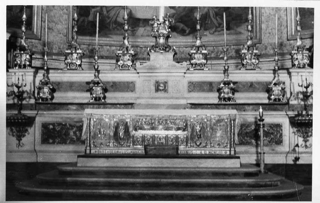 altare maggiore - bottega campana (sec. XX)