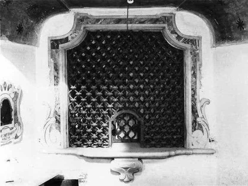 grata monastica - bottega napoletana (prima metà sec. XVIII)