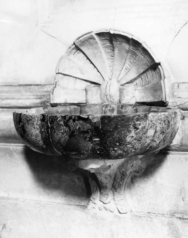 acquasantiera da parete - bottega campana (sec. XIX)