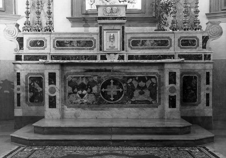 altare maggiore - bottega campana (seconda metà sec. XIX)