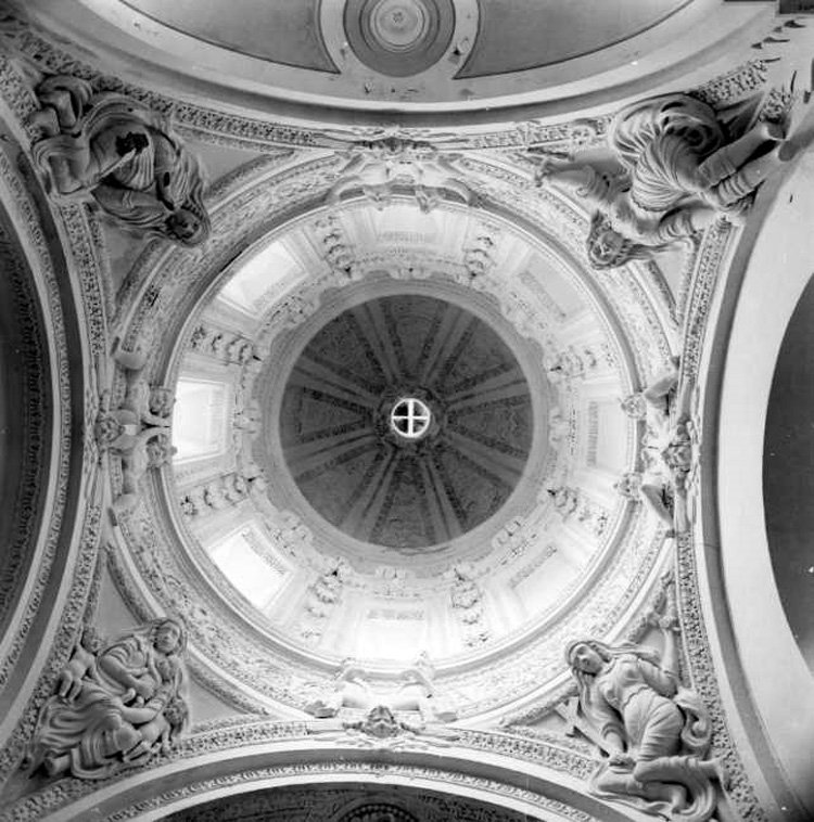 decorazione plastico-architettonica - bottega campana (seconda metà sec. XVII)