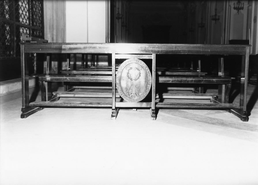 inginocchiatoio, serie - bottega campana (primo quarto sec. XX)