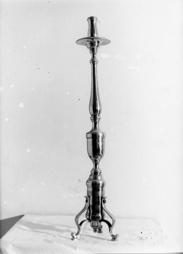 candelabro, serie - bottega campana (prima metà sec. XX)