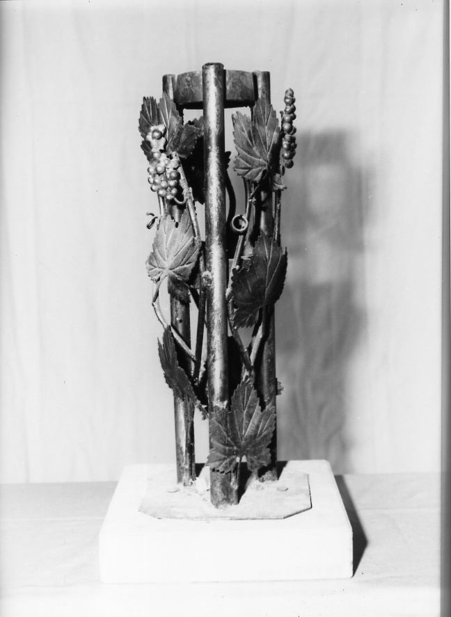 candelabro - bottega campana (prima metà sec. XX)