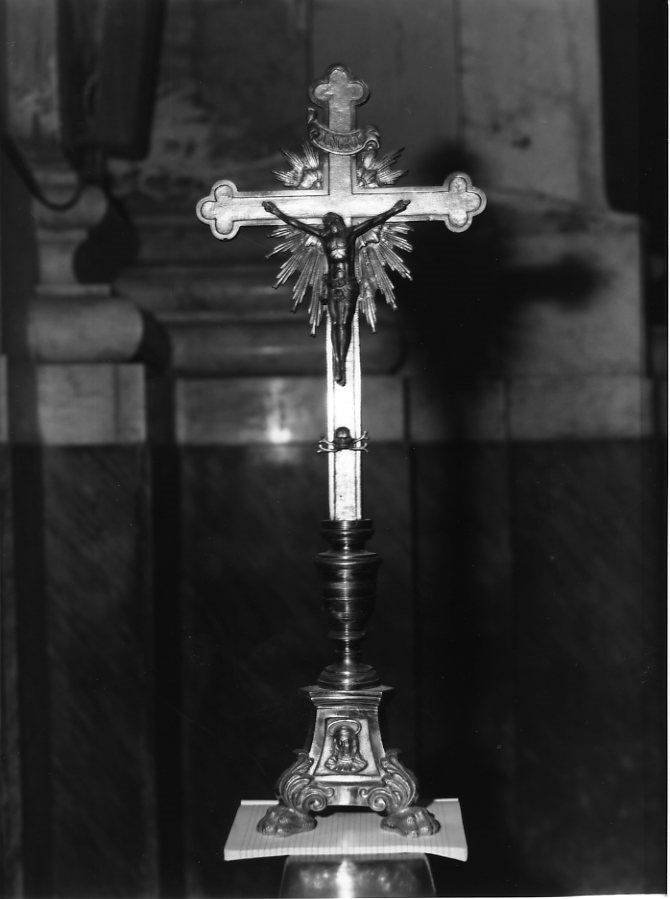 croce d'altare - bottega campana (prima metà sec. XX)