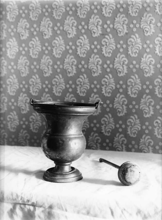 secchiello per l'acqua benedetta - bottega campana (prima metà sec. XX)