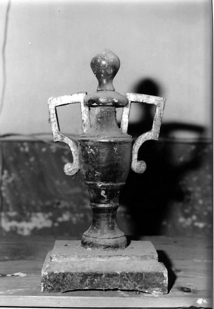 vaso d'altare - bottega campana (prima metà sec. XX)