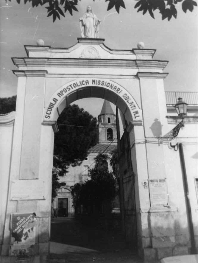 arco - bottega campana (sec. XX)