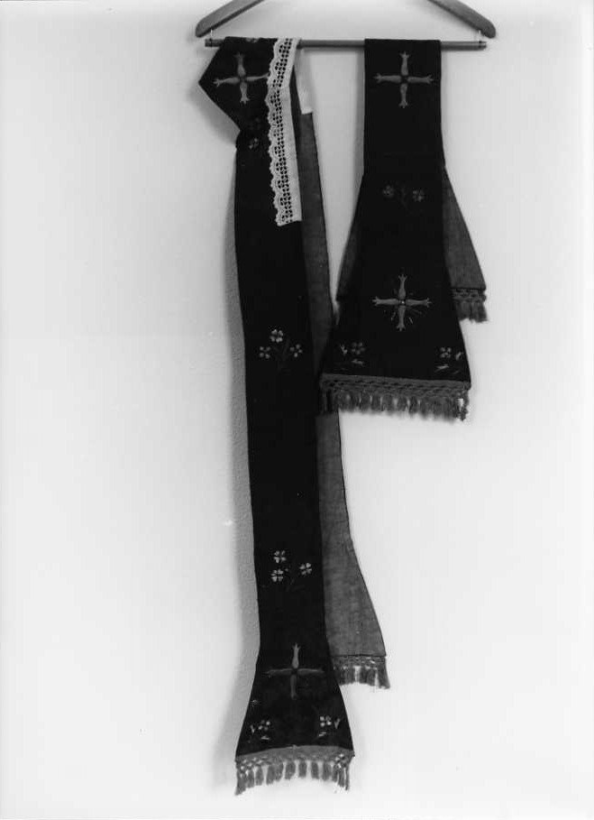 paramento liturgico, insieme - manifattura campana (sec. XX)