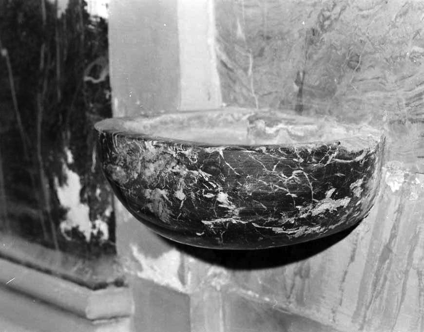 acquasantiera da parete - bottega campana (prima metà sec. XIX)