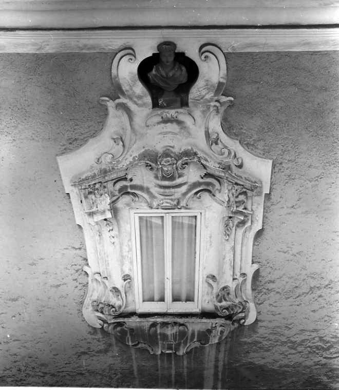 finestra, serie - bottega campana (inizio sec. XVIII)