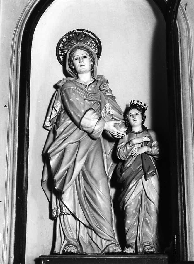 Maria Vergine bambina e Sant'Anna (gruppo scultoreo) - bottega napoletana (seconda metà sec. XVIII)
