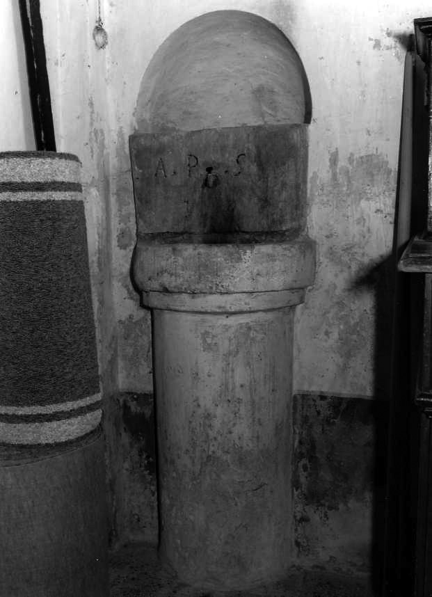 fontana - a muro - bottega campana (sec. XIV)