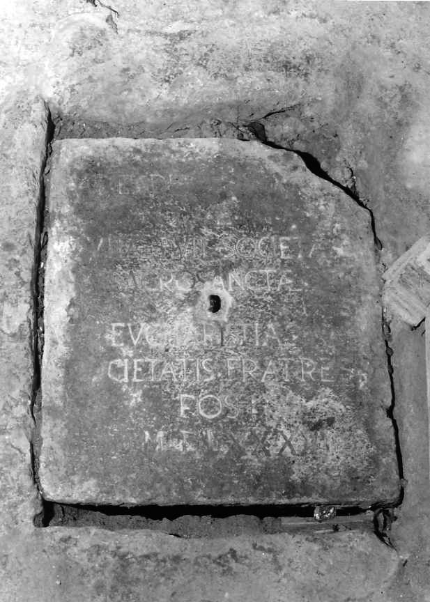 lastra tombale - bottega campana (sec. XVI)