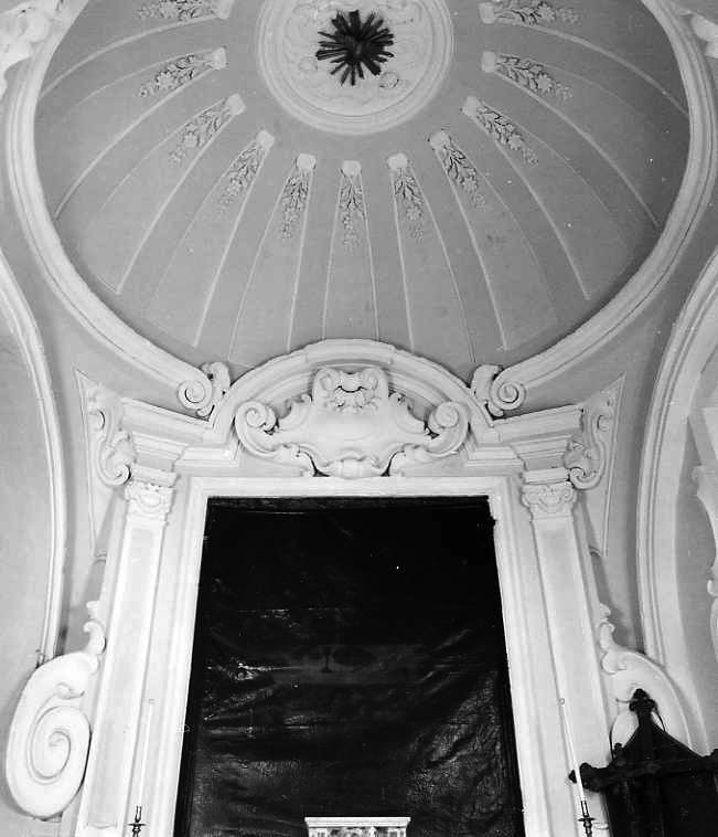 decorazione plastica - bottega campana (prima metà sec. XVIII)